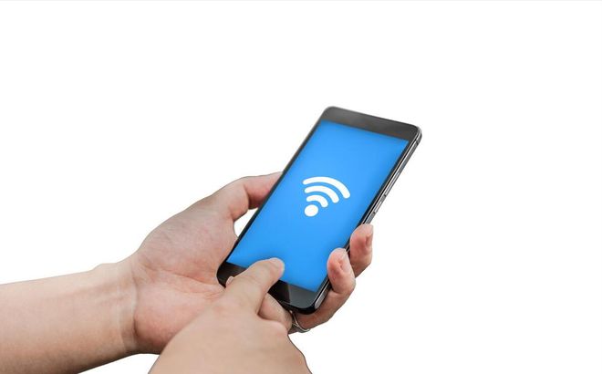 家里WiFi满格但网速慢的解决方法